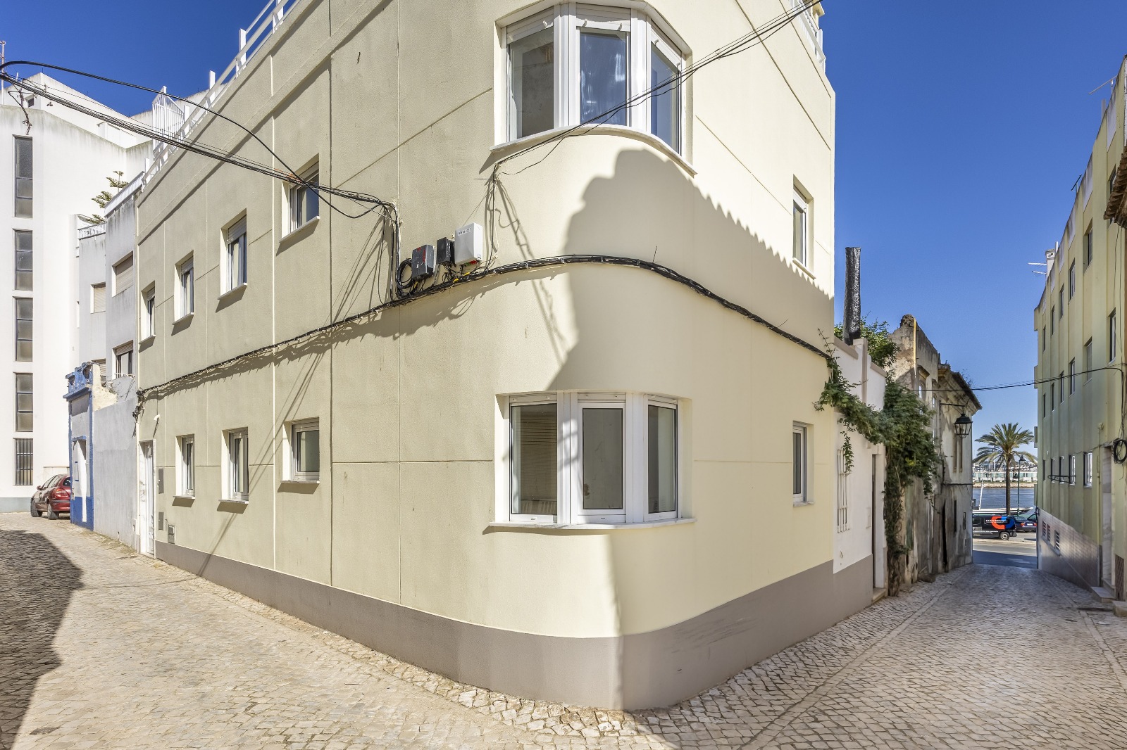 RUA CAPOTE 1f3f61c0 f72c 44fe a67b 30730dfc5a65